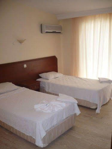 Endam Garden Hotel เบลดิบี ภายนอก รูปภาพ